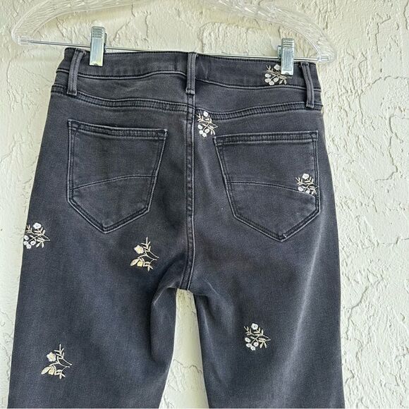 DRIFTWOOD Jeans Women’s Size 24‎ Boyfriend Embroidered Floral Boho Distressed - Picture 6 of 10